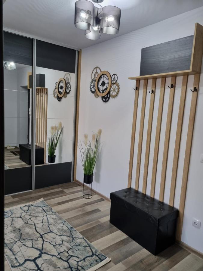 Luxury Apartments Bacău Exterior photo